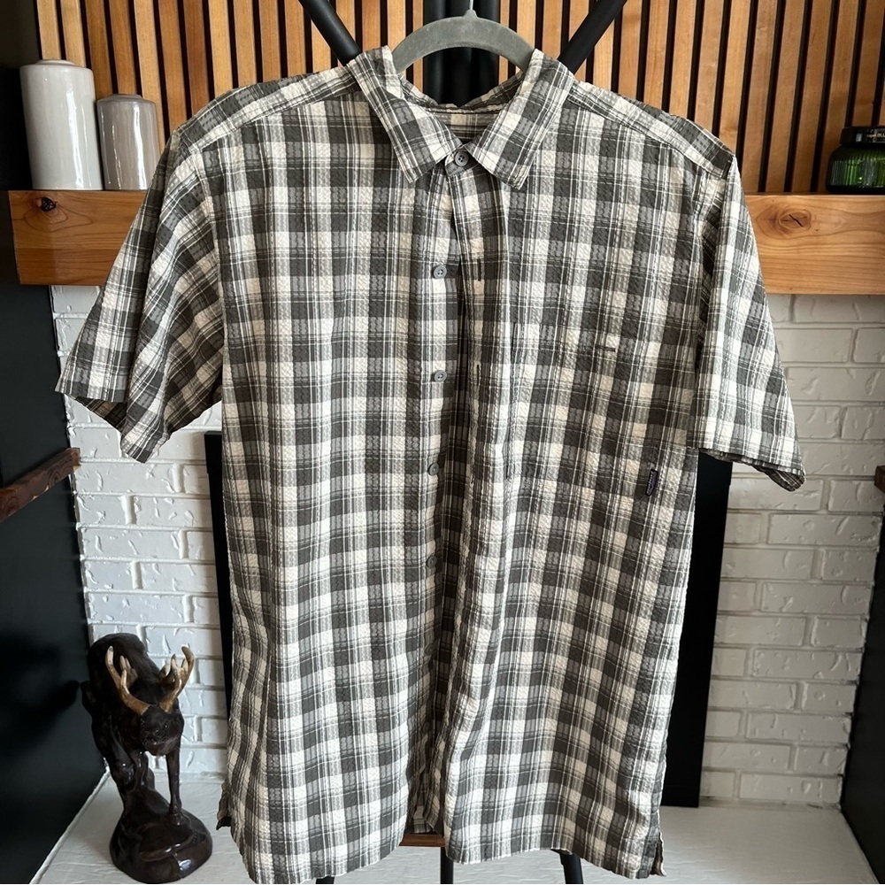 Patagonia Gray Casual Button Down Shirt